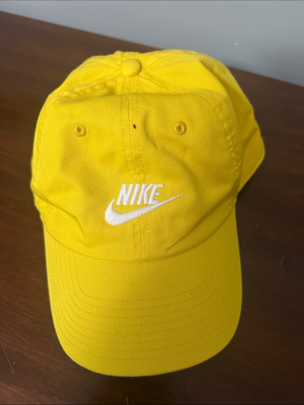Nike mens Bright Yellow Logo Baseball Cap